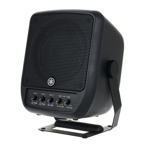 YAMAHA STAGEPAS 100BTR